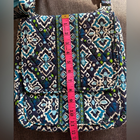Like new Vera Bradley crossbody bag - Picture 9 of 11